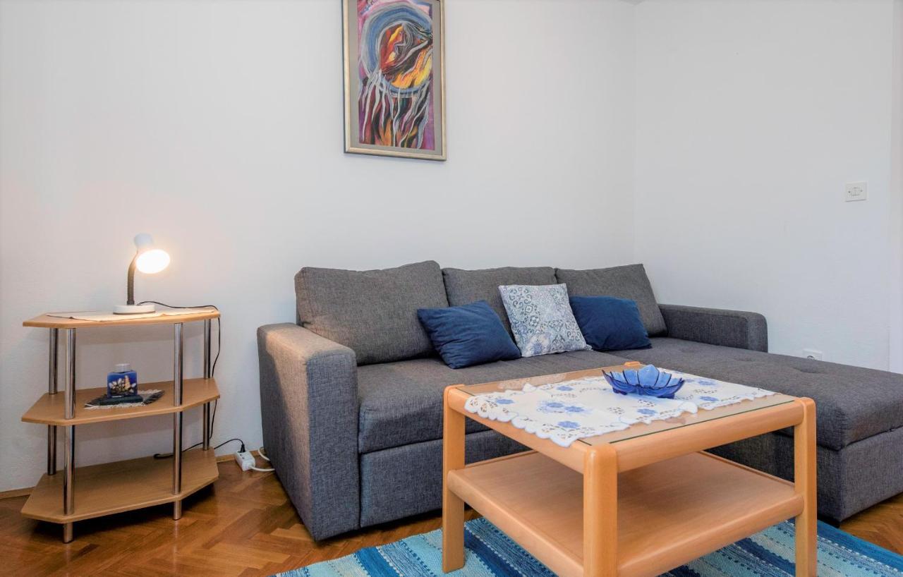 Apartments Anica Kampor Exterior photo